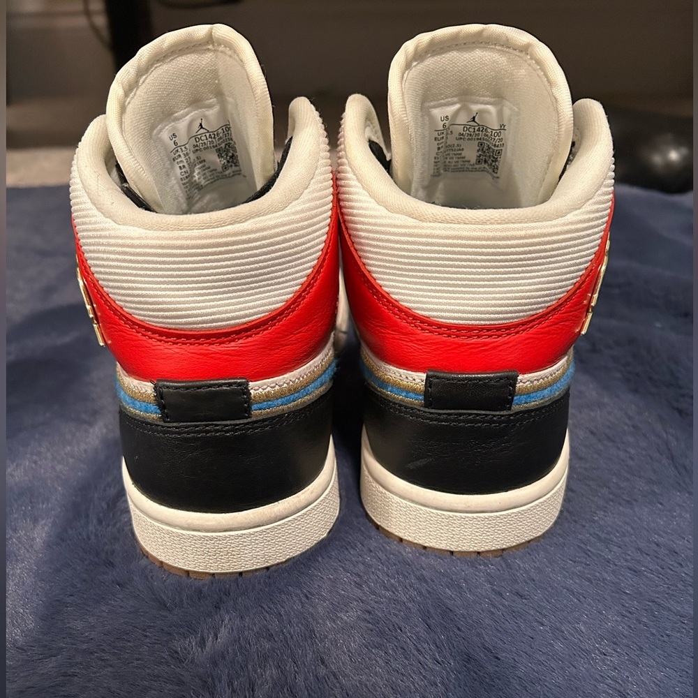 Nike Air Jordan 1 Mid SE Sneakers “Let(Her)Man” DC1426-100 Women Sz 6 - Picture 7 of 10